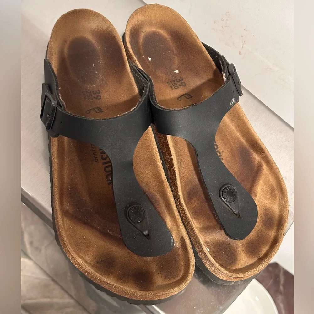Birkenstock Gizeh Sandals - Picture 3 of 4